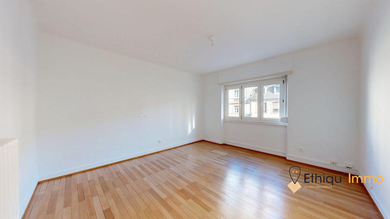 Appartement - 82 m² - 4 pièces