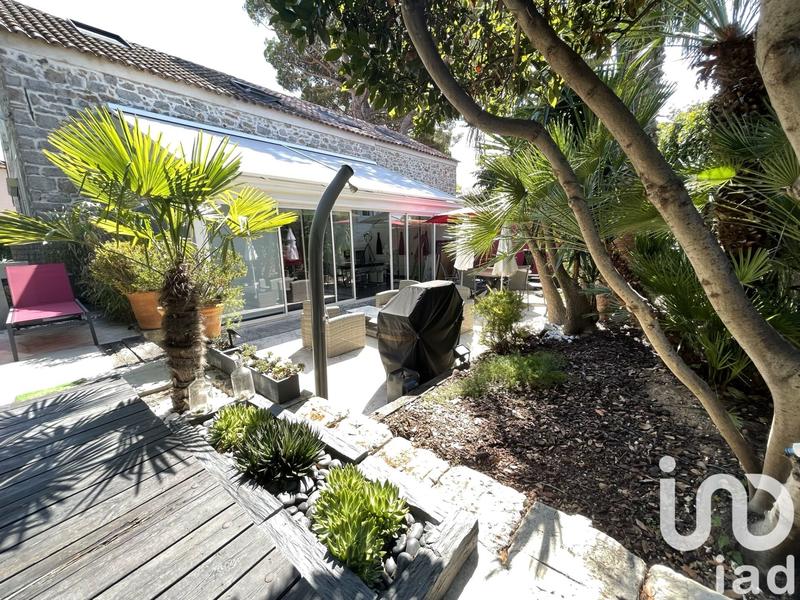 Maison de maîtres - 243 m² - 6 pièces