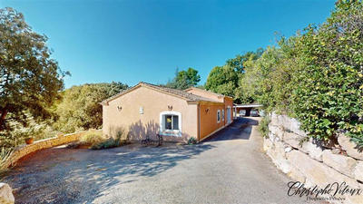 Villa - 200 m² - 5 pièces