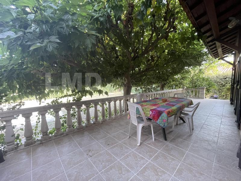 Maison traditionnelle - 156 m² - 5 pièces