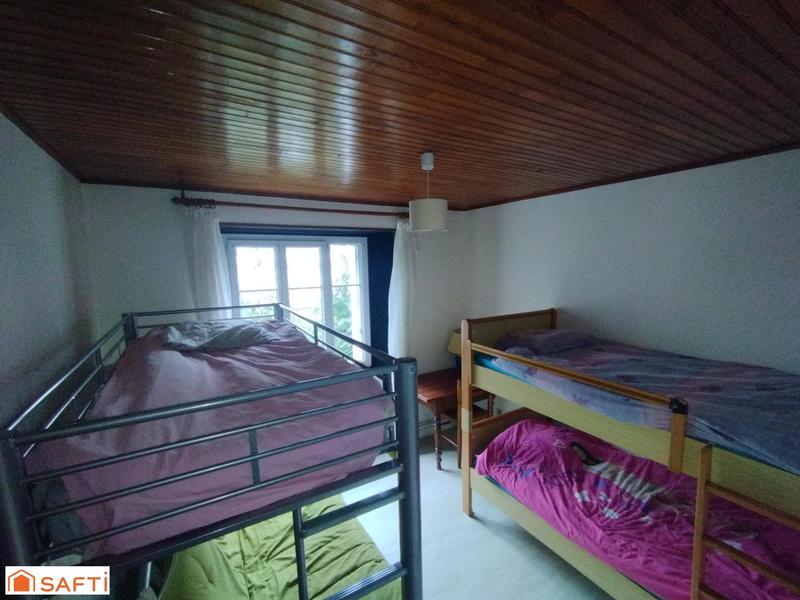 Maison - 181 m² - 8 pièces