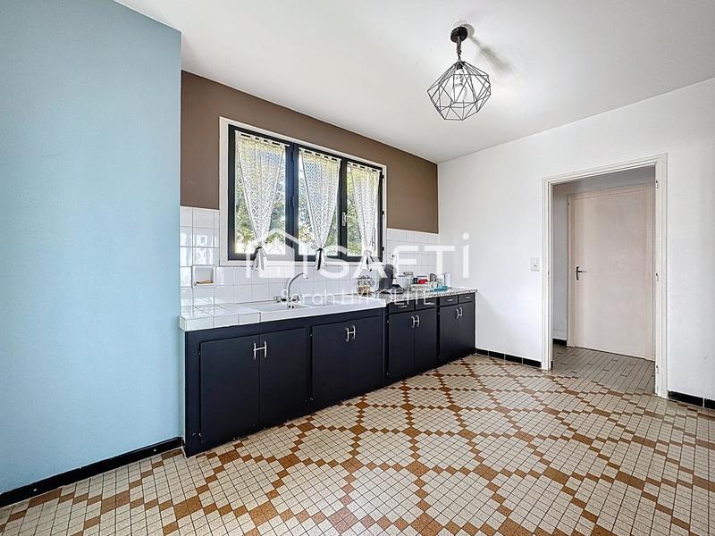 Maison - 167 m² - 6 pièces