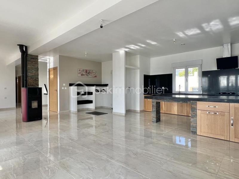 Pavillon - 170 m² - 8 pièces