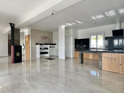 Pavillon - 170 m² - 8 pièces