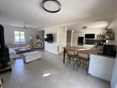 Maison - 110 m² - 4 pièces