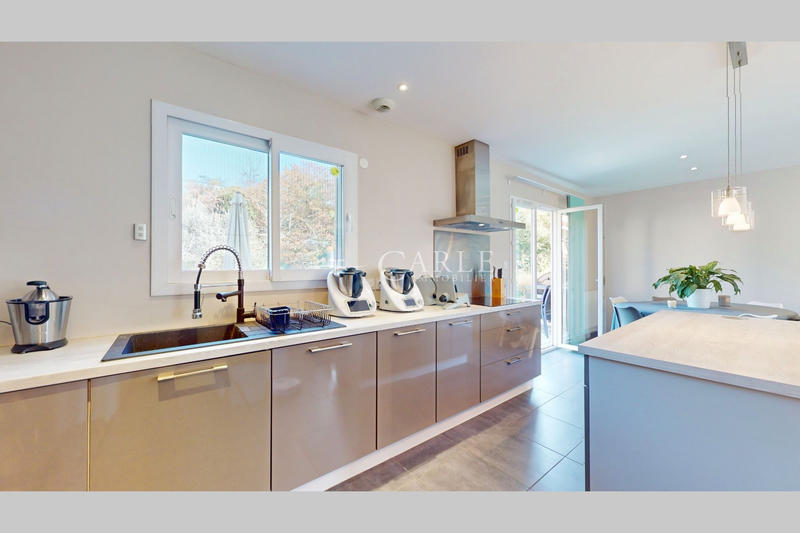 Maison - 97 m² - 4 pièces