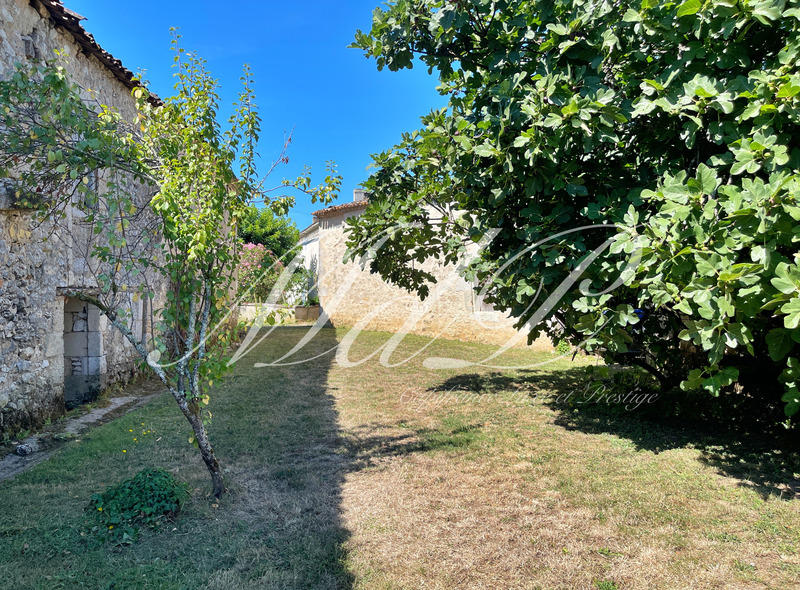 Maison de campagne - 430 m² - 10 pièces