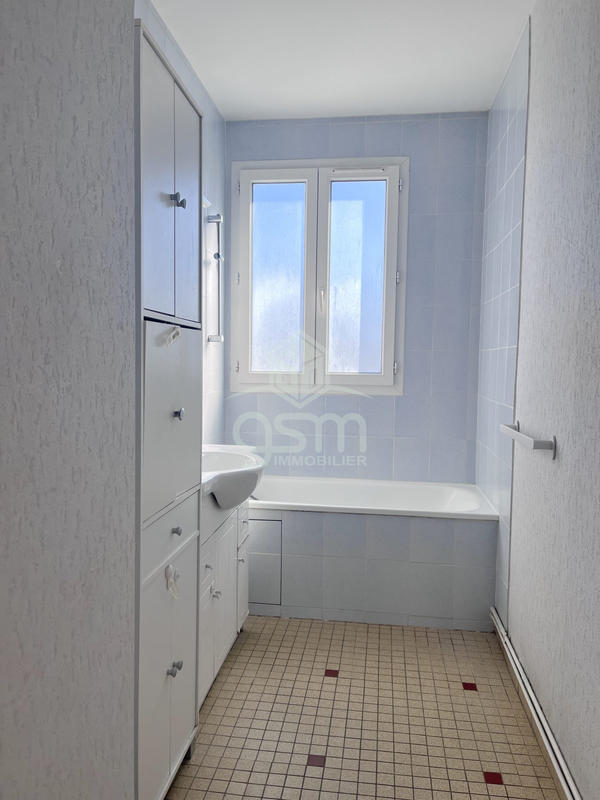 Appartement - 77 m² - 3 pièces