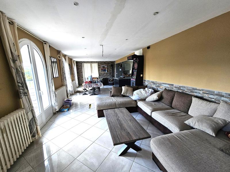 Maison - 146 m² - 8 pièces