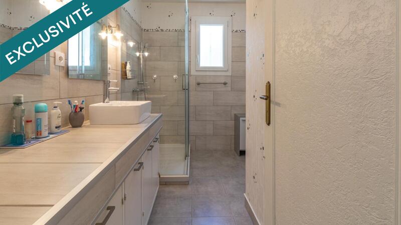 Maison - 93 m² - 7 pièces