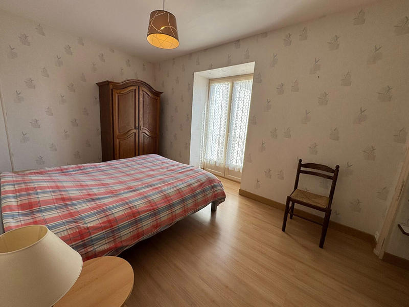 Maison - 283 m² - 11 pièces