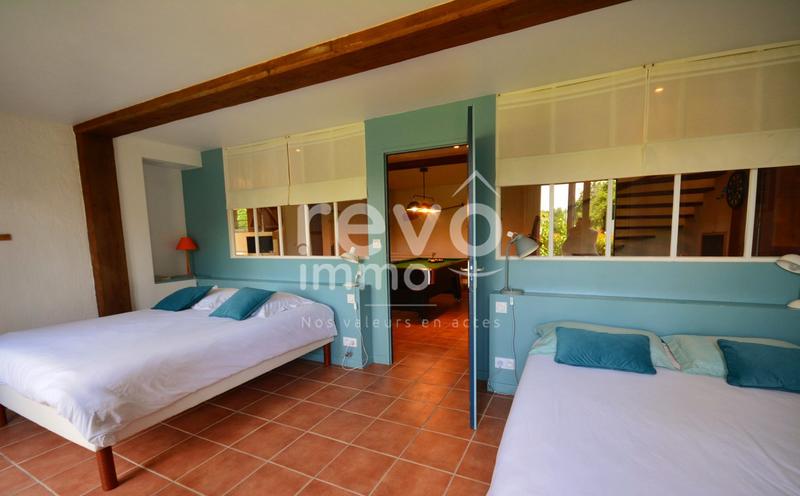 Longère - 232 m² - 8 pièces