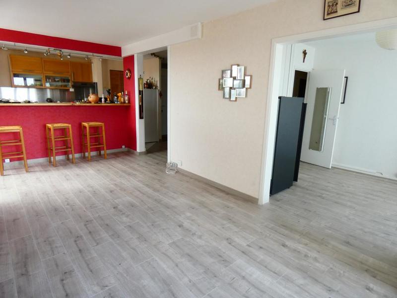 Appartement - 90 m² - 4 pièces