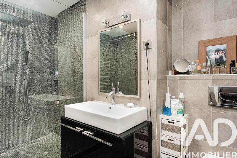 Duplex - 199 m² - 6 pièces