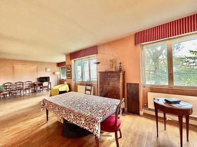 Appartement - 132 m² - 5 pièces