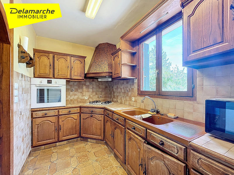 Maison - 204 m² - 8 pièces