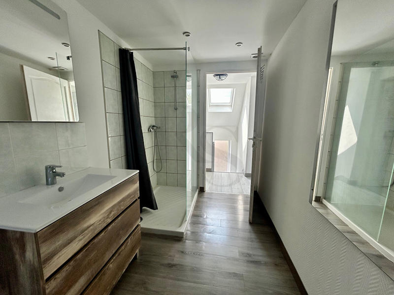 Immeuble - 7 pièces