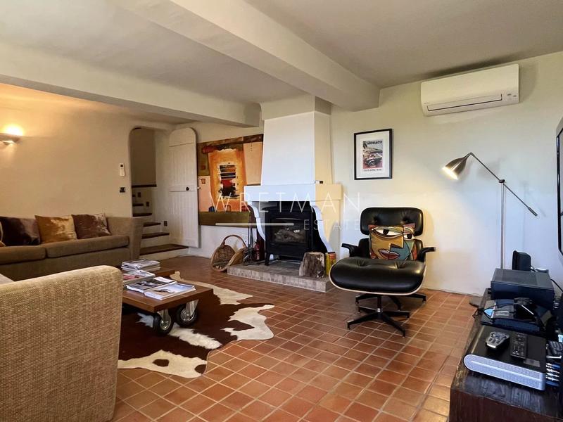 Mas - 251 m² - 8 pièces