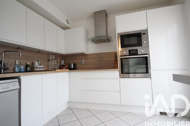 Maison - 95 m² - 5 pièces