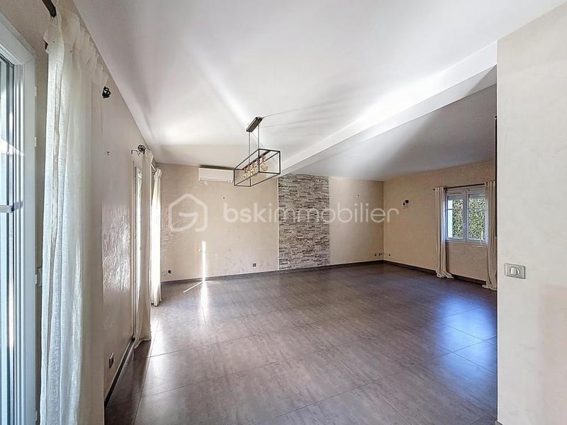 Maison - 158 m² - 7 pièces