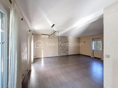 Maison - 158 m² - 7 pièces