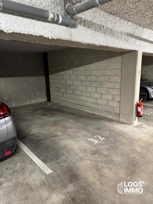 Parking / Garage - 14 m²