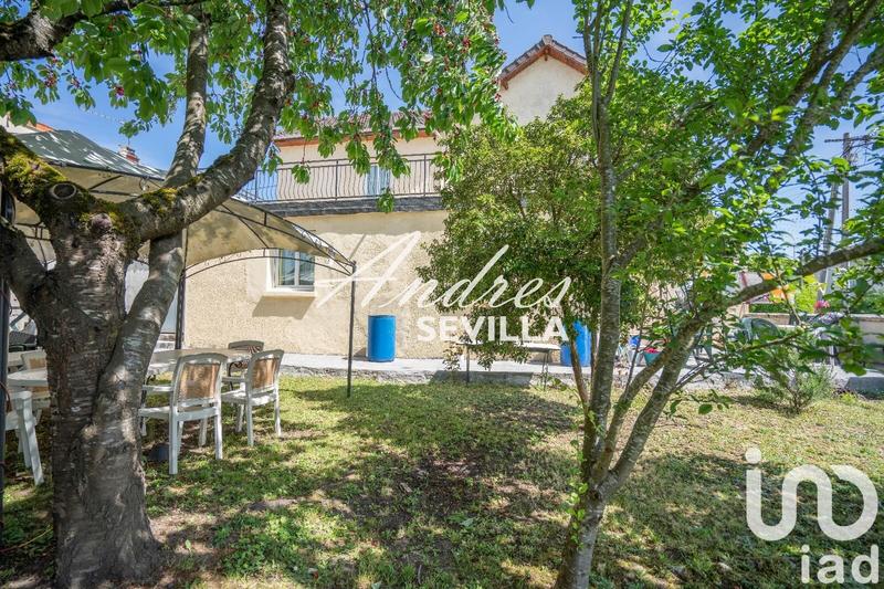 Maison - 167 m² - 9 pièces