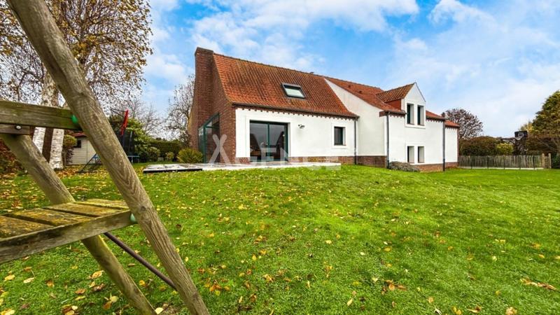 Maison - 158 m² - 5 pièces