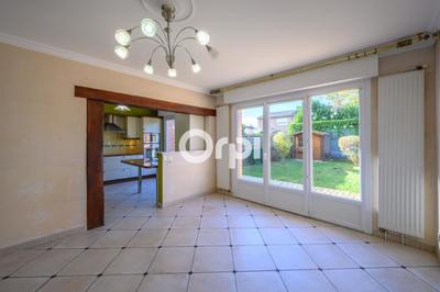 Maison - 93 m² - 4 pièces