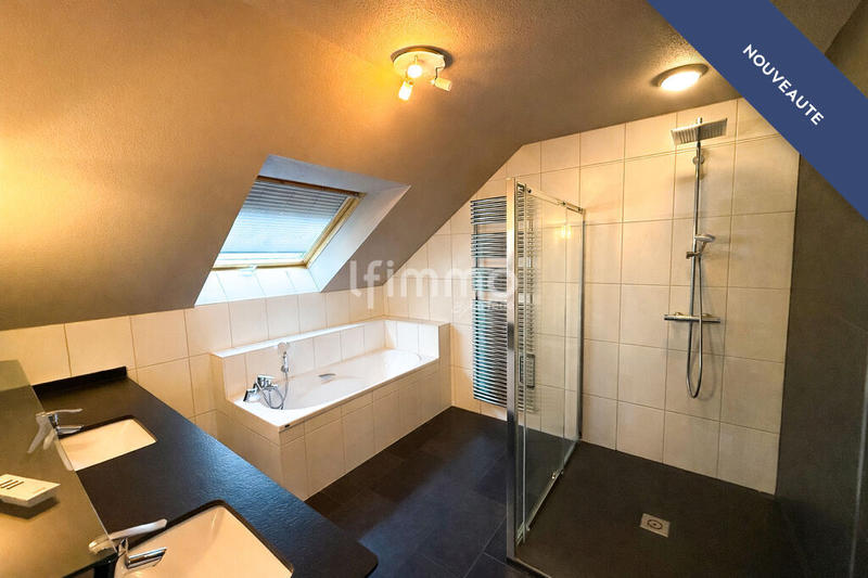 Appartement - 107 m² - 3 pièces