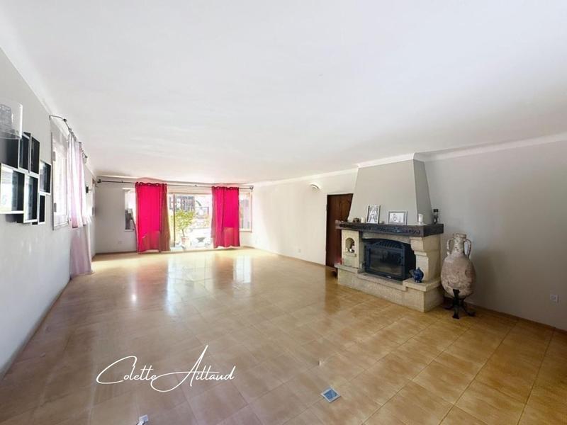 Maison - 200 m² - 7 pièces