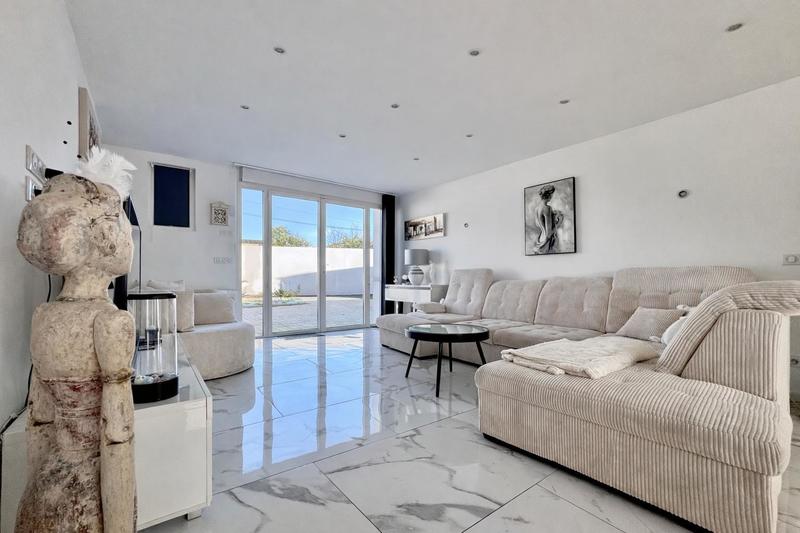 Villa - 170 m² - 6 pièces