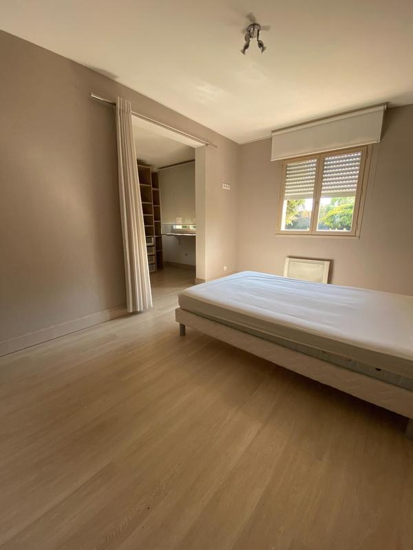 Maison - 195 m² - 7 pièces