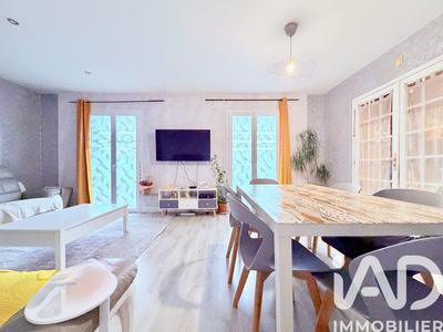 Maison - 87 m² - 4 pièces