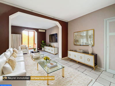 Maison - 220 m² - 7 pièces