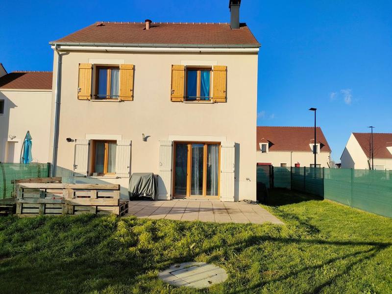 Maison - 85 m² - 4 pièces