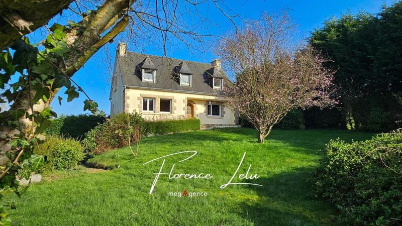 Maison traditionnelle - 131 m² - 6 pièces