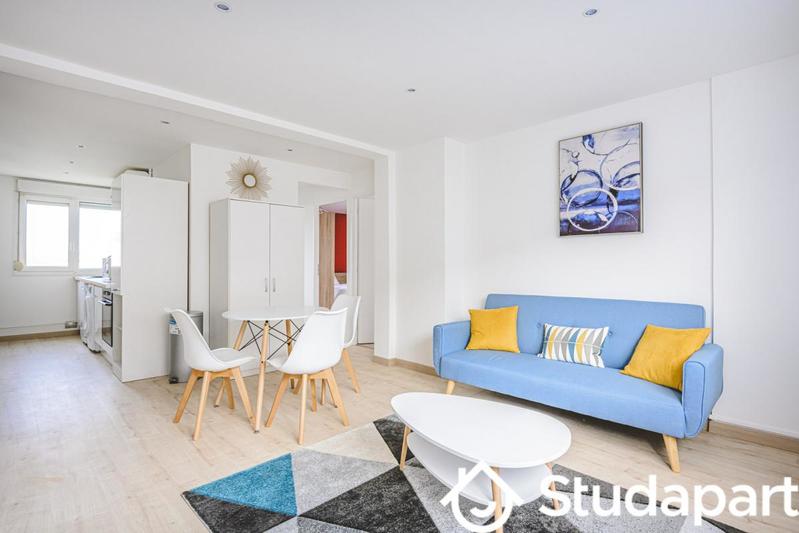 Chambre - 11 m² - 1 pièce