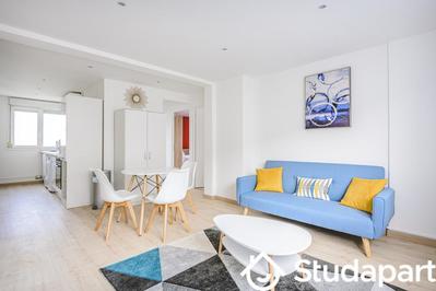 Chambre - 11 m² - 1 pièce