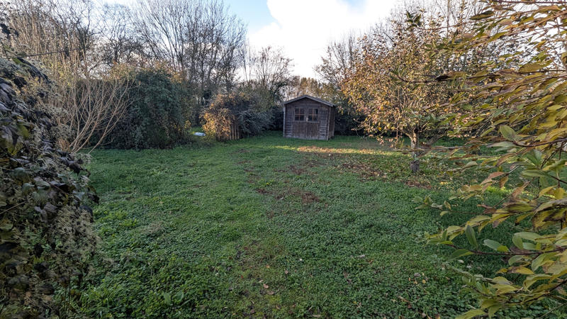 Maison - 1 395 m² - 7 pièces