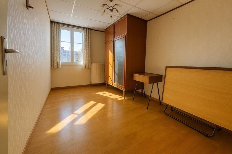 Maison - 79 m² - 5 pièces