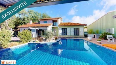 Maison - 190 m² - 6 pièces