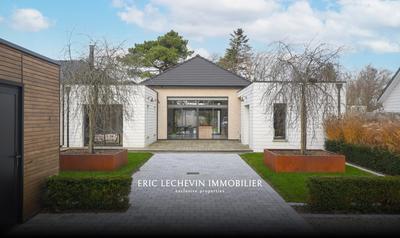 Maison - 210 m² - 6 pièces