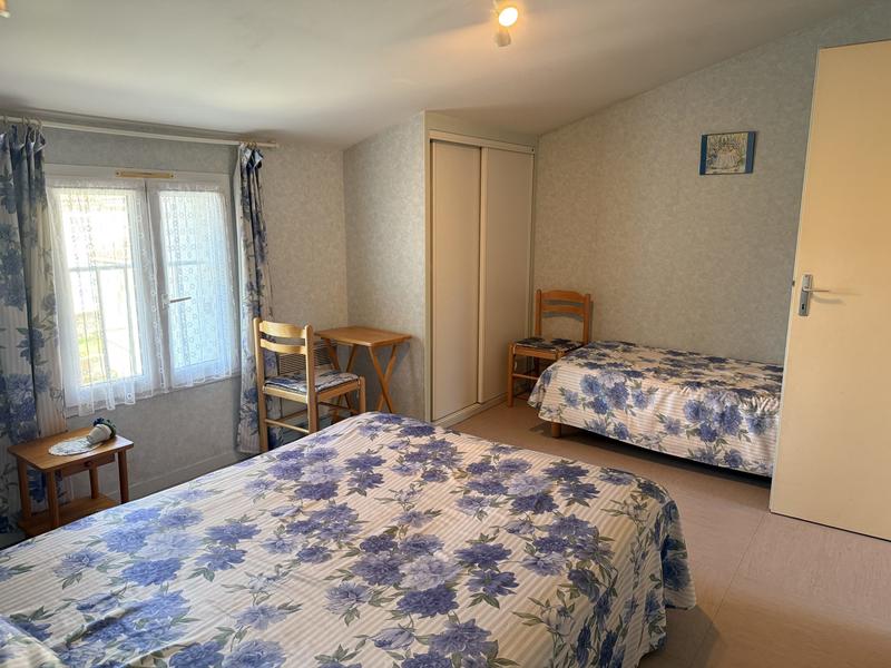 Maison - 329 m² - 13 pièces