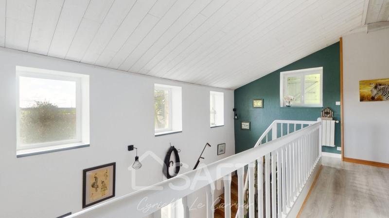 Maison - 230 m² - 6 pièces