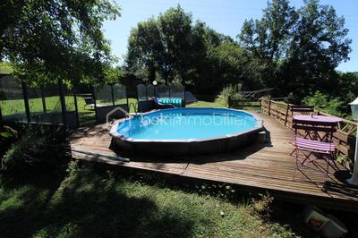 Propriété - 90 m² - 5 pièces