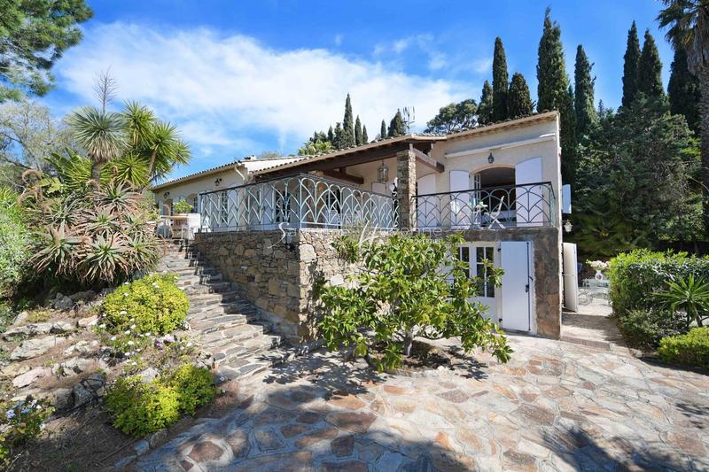 Villa - 180 m² - 7 pièces