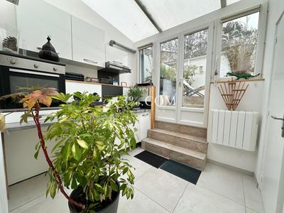 Maison - 93 m² - 5 pièces