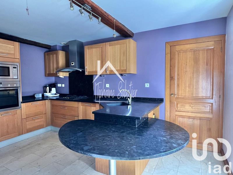 Maison - 206 m² - 7 pièces