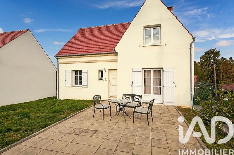 Maison - 158 m² - 8 pièces